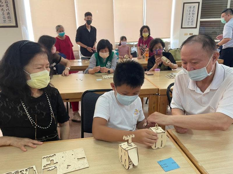 社區場域中的工程實作與跨世代學習